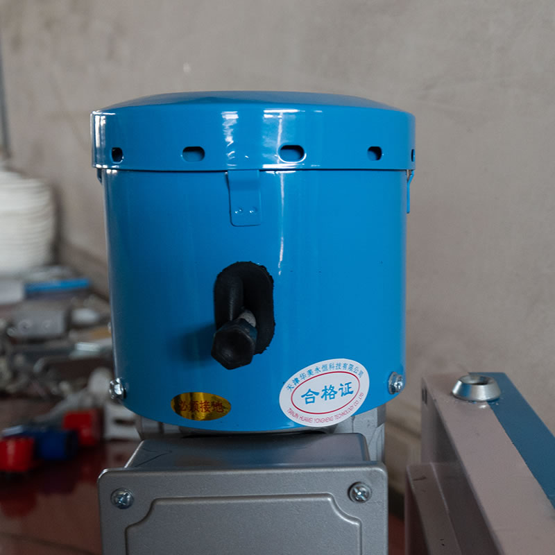 Rüzgar Türbini Servis Asansörü İçin Vinç