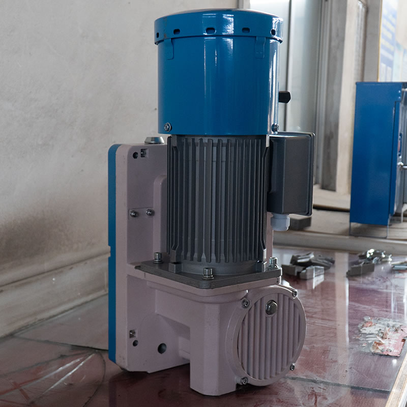 Elektrikli Halatlı Çekiş Vinçleri Elektrikli Halatlı Çekiş Vinçleri